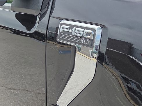 Used 2024 Ford F150 XLT w/ FX4 Off-Road Package AWD/4WD image 8