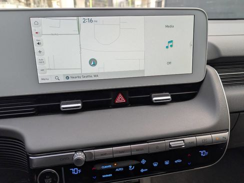 Used 2024 Hyundai Ioniq 5 SEL AWD/4WD image 12