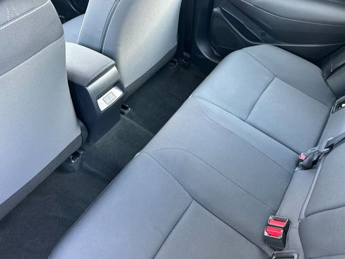 Used 2025 Toyota Corolla LE image 12