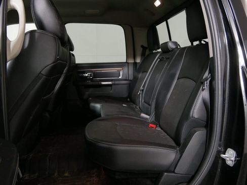 Used 2017 RAM 1500 Laramie w/ Convenience Group AWD/4WD image 18