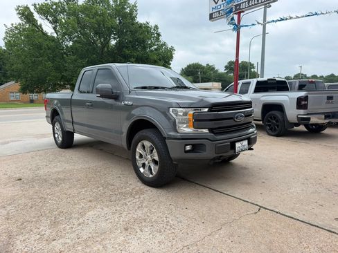 Used 2018 Ford F150 Lariat AWD/4WD image 2