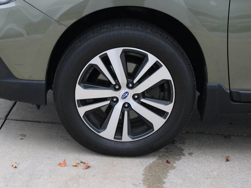 Used 2019 Subaru Outback 2.5i Limited w/ Popular Package #2 image 27