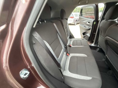 Used 2023 Chevrolet TrailBlazer LT w/ Convenience Package AWD/4WD image 25