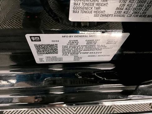 Used 2024 GMC Sierra 2500 SLT w/ SLT Premium Package image 41