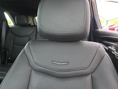 Used 2023 Cadillac XT5 Premium Luxury FWD image 11