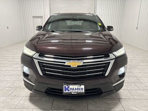 Used 2022 Chevrolet Traverse LT image 32