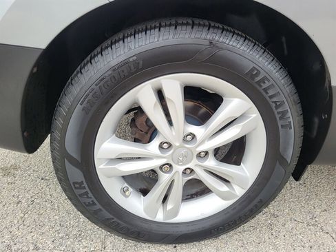 Used 2011 Hyundai Tucson GLS image 30