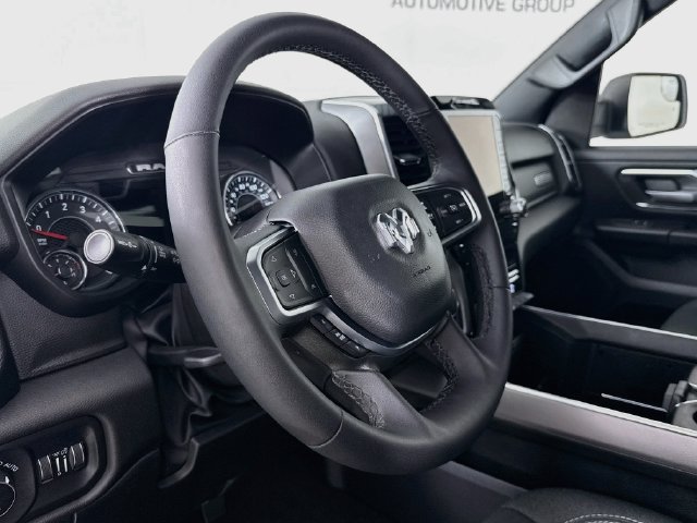 Used 2025 RAM 1500 Big Horn AWD/4WD image 9