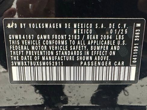 Used 2025 Volkswagen Jetta Sport image 11