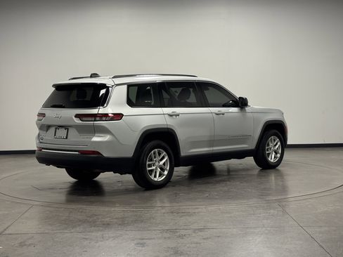 Used 2022 Jeep Grand Cherokee L Laredo w/ Luxury Tech Group I image 8
