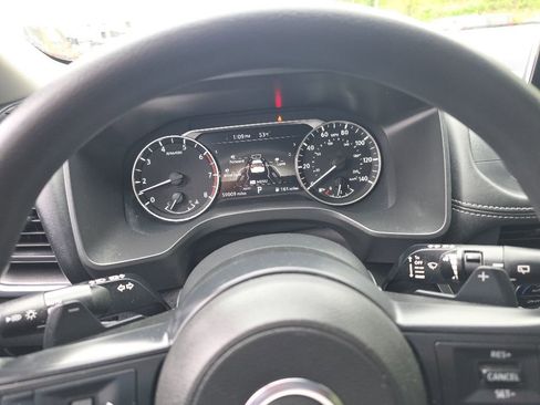 Used 2024 Nissan Rogue SV AWD/4WD image 15