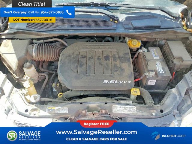 Used 2017 Dodge Grand Caravan SXT FWD image 16
