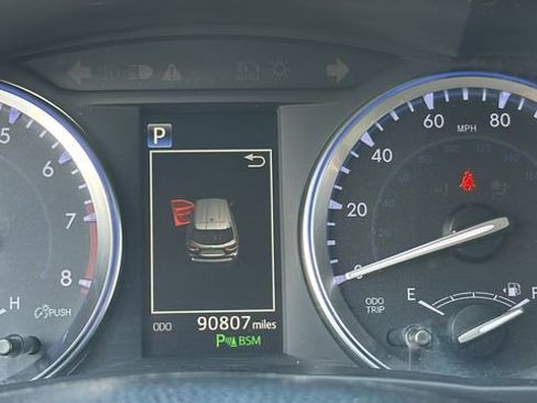Used 2019 Toyota Highlander Limited image 24