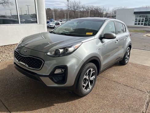 Used 2021 Kia Sportage LX image 1