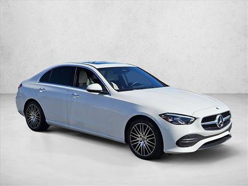 Used 2025 Mercedes-Benz C 300 Sedan image 3