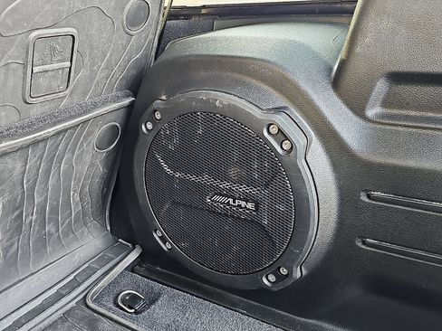 Used 2020 Jeep Wrangler Unlimited Sahara image 30