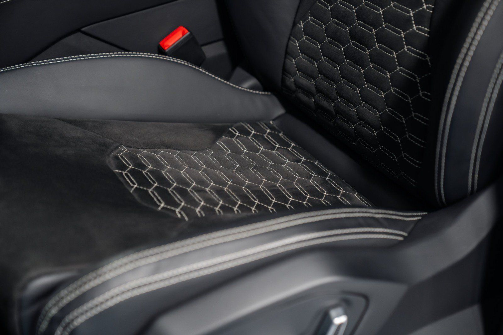 Used 2024 Lamborghini Urus S AWD/4WD image 19