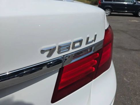 Used 2015 BMW 750Li RWD image 11