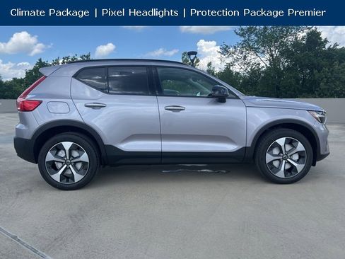 New 2026 Volvo XC40 B5 Plus w/ Protection Package Premier image 9