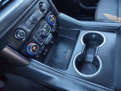 Used 2021 Chevrolet Tahoe High Country w/ Premium Package image 25