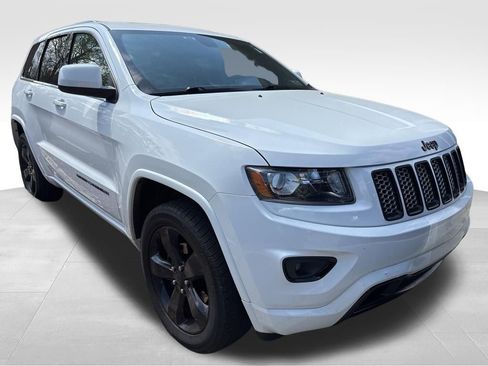 Used 2015 Jeep Grand Cherokee Altitude image 5