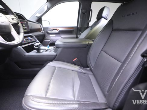 Used 2023 GMC Sierra 1500 Denali w/ Denali Reserve Package image 10