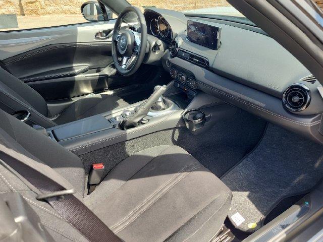 New 2026 MAZDA MX-5 Miata Club w/ Interior Package RWD image 21