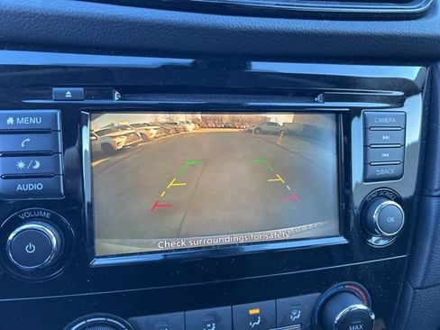 Used 2020 Nissan Rogue S w/ Special Edition Package image 13