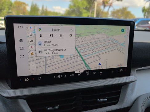 Used 2025 Ford Explorer Active w/ Active Comfort Package image 17