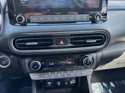 Used 2023 Hyundai Kona Limited w/ Cargo Package FWD image 11