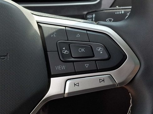 Certified 2024 Volkswagen Tiguan SE AWD/4WD image 19