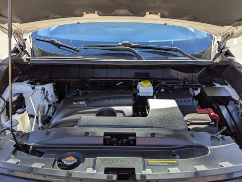 Used 2023 Nissan Pathfinder SL w/ Lighting Package (N92) image 29