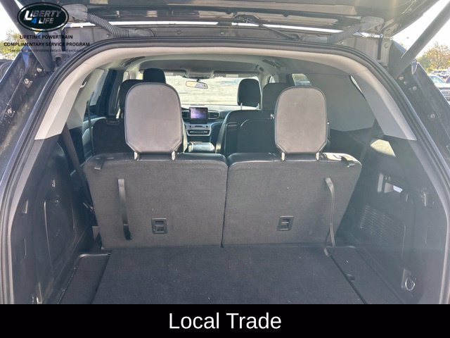 Used 2022 Ford Explorer XLT w/ Equipment Group 202A AWD/4WD image 14