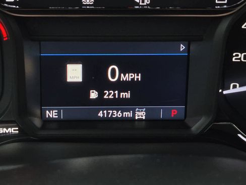 Used 2022 GMC Sierra 2500 AT4 w/ AT4 Preferred Package image 24