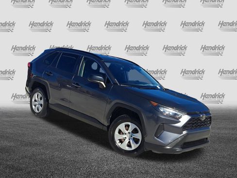 Used 2019 Toyota RAV4 LE image 2