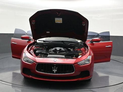 Used 2017 Maserati Ghibli w/ Luxury Package RWD image 35