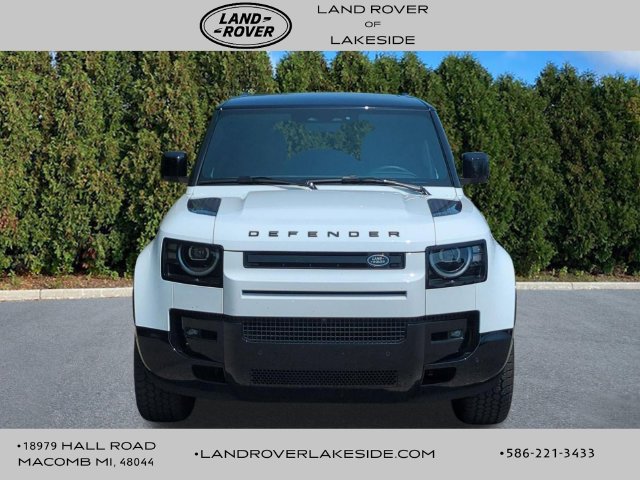 Used 2026 Land Rover Defender 110 X-Dynamic SE AWD/4WD image 2