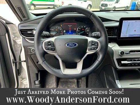 Used 2023 Ford Explorer XLT w/ Equipment Group 202A AWD/4WD image 9