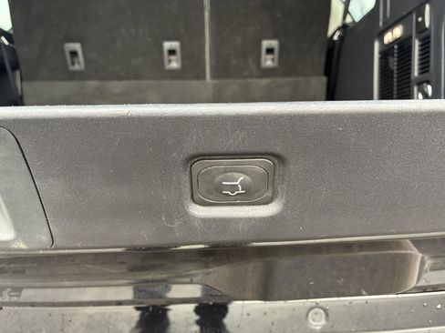 Used 2025 Ford Expedition Max Active AWD/4WD image 14