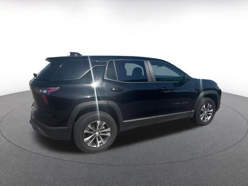 Used 2025 Chevrolet Equinox LT FWD image 15