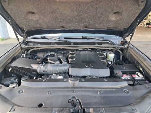 Used 2019 Toyota 4Runner SR5 image 27