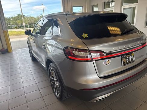 Certified 2022 Lincoln Nautilus Reserve w/ Equipment Group 201A image 5