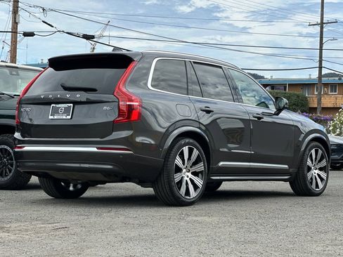 Used 2025 Volvo XC90 B6 Ultra w/ Lounge Package AWD/4WD image 2