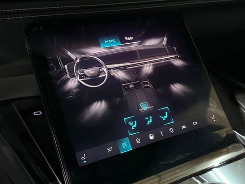 New 2025 Cadillac Escalade ESV Sport w/ Touring Package image 34