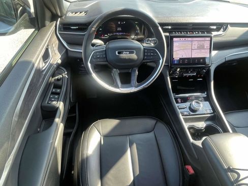 Used 2024 Jeep Grand Cherokee Limited 4xe AWD/4WD image 11
