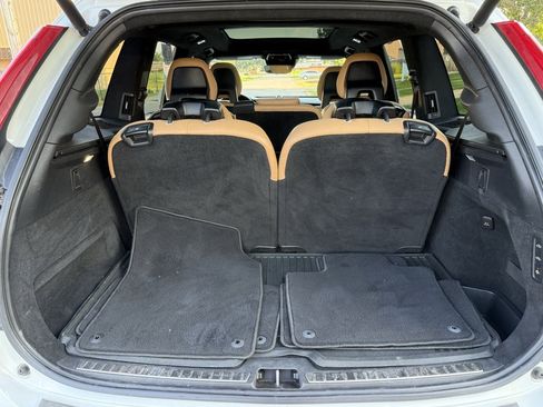 Used 2021 Volvo XC90 T8 Inscription w/ Protection Package Premier image 21