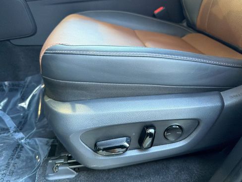 Certified 2025 Lexus GX 550 w/ Accessory Package (Z1) AWD/4WD image 14