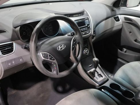 Used 2013 Hyundai Elantra GLS w/ Preferred Pkg FWD image 14