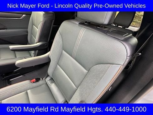 Used 2024 GMC Acadia AT4 w/ Luxury Package image 22