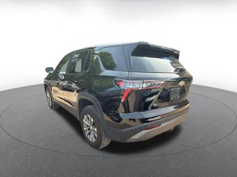 Used 2025 Chevrolet Equinox LT image 11